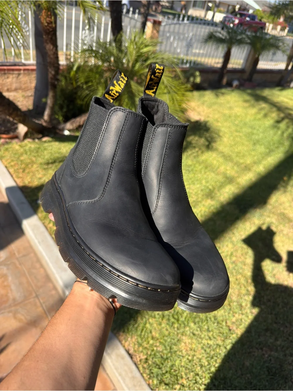 Dr. martens embury Chelsea boot